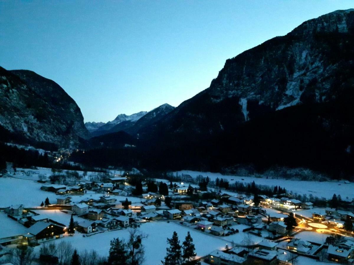 Alpine Appartement Oetz Buitenkant foto